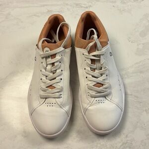 On Cloud Women’s the ROGER Advantage Shoes White/Camel